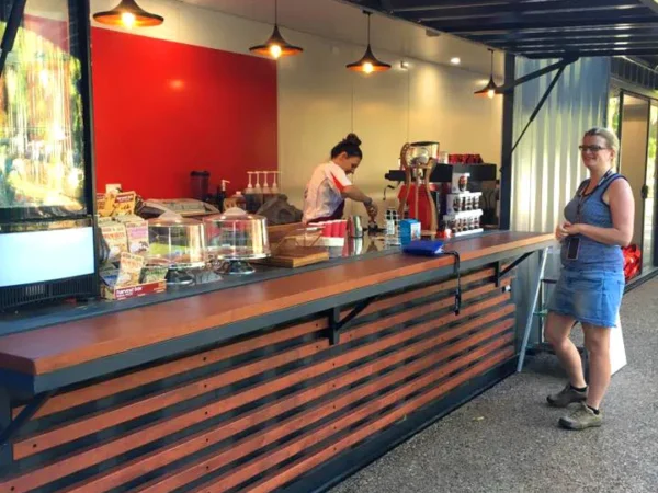10ft-container-cafe-3.jpg